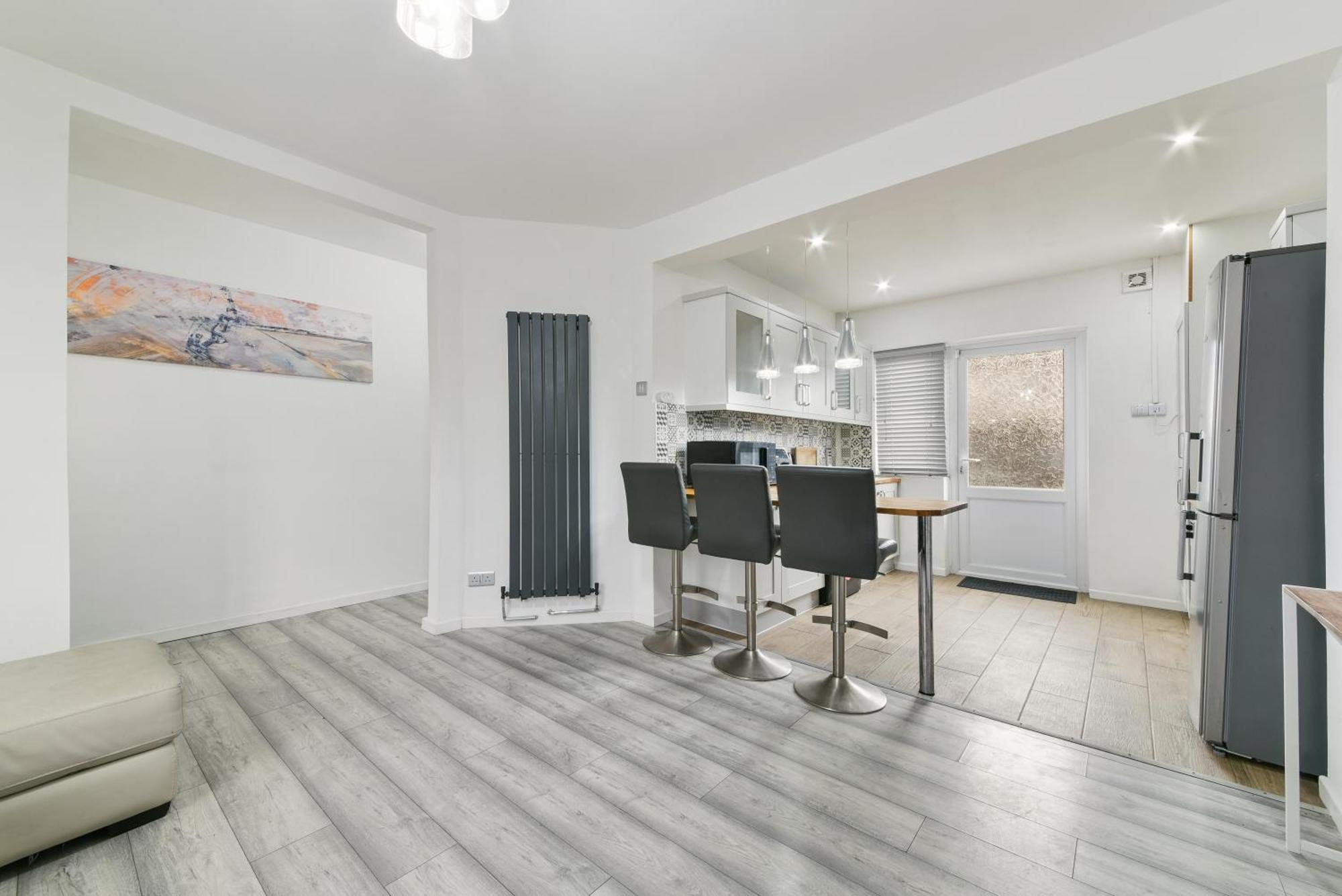 Bromley Serviced Apartments - Beckenham Place Park - London - 2 Bed House - Free Parking - 2 Beds 1 Sofabed Екстериор снимка